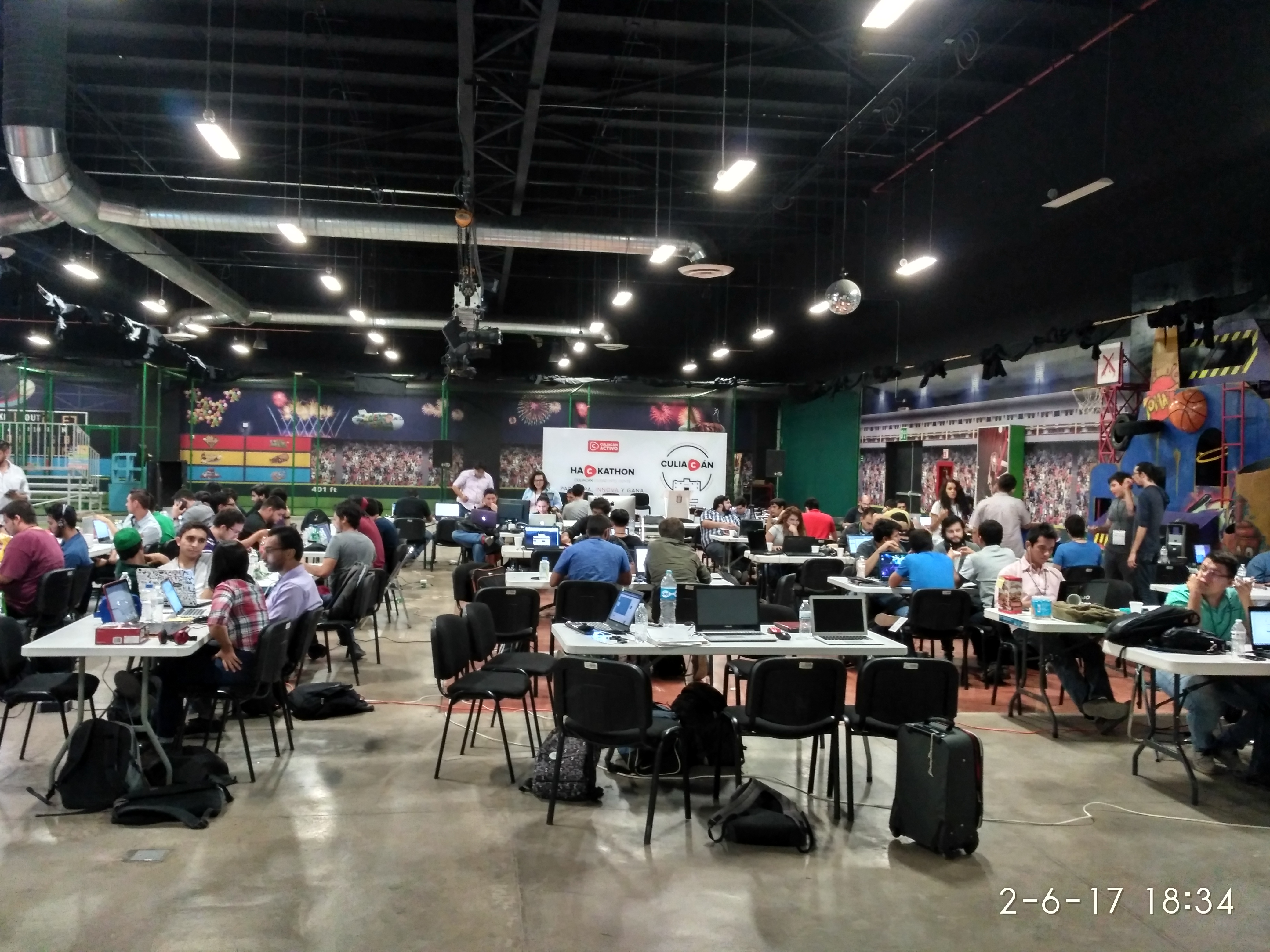 comit:hackathons:ca2017:gallery:img_20170602_183458_hdr.jpg
